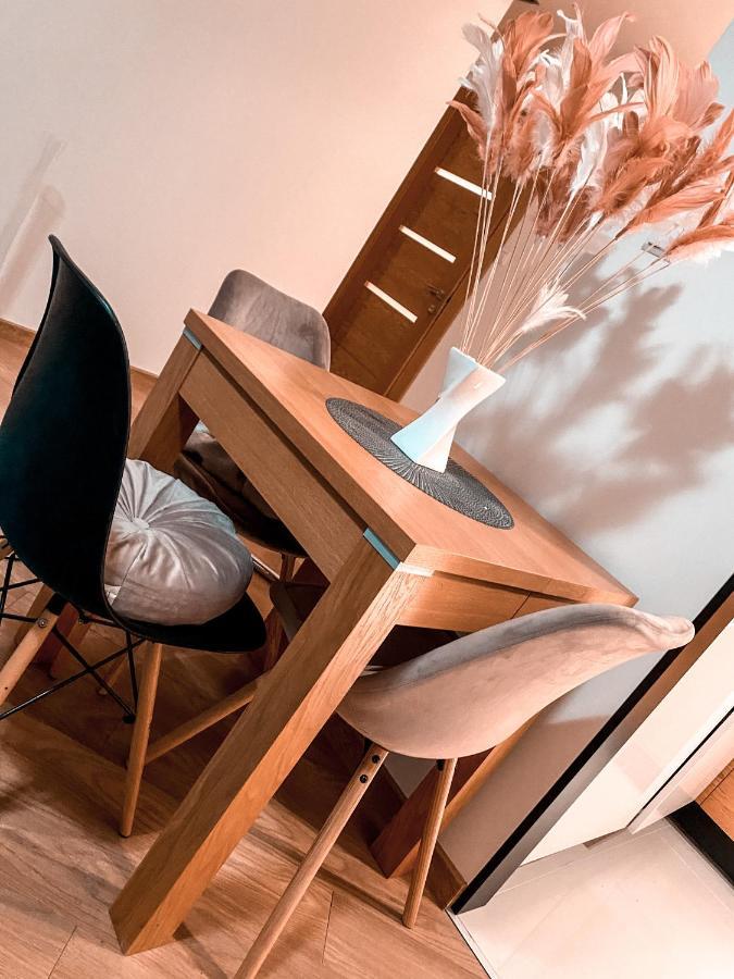 Apartament Solna 80 - Centrum Miasta Z Podziemnym Garazem Kielce Eksteriør bilde