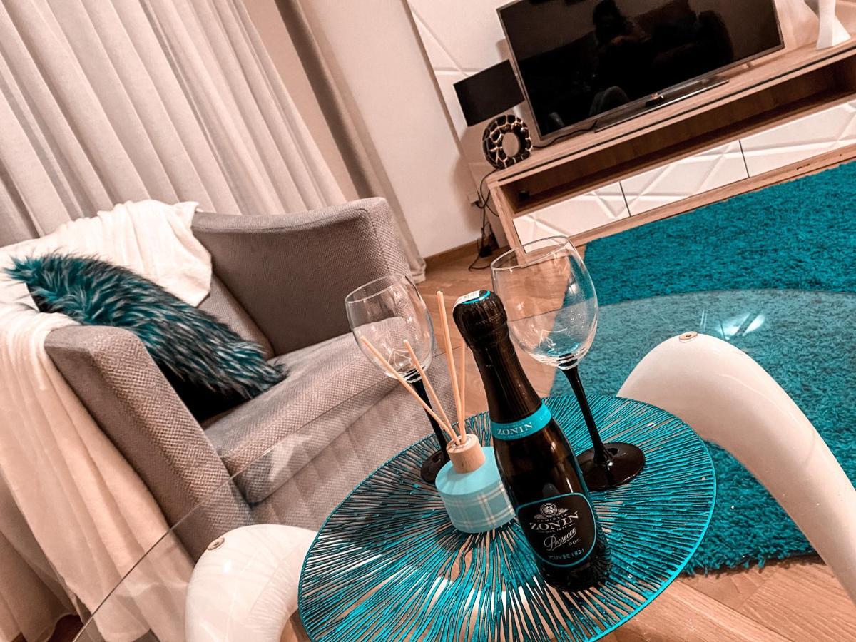 Apartament Solna 80 - Centrum Miasta Z Podziemnym Garazem Kielce Eksteriør bilde
